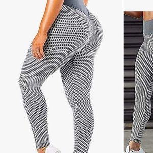 Scrunch booty leggings tik tok